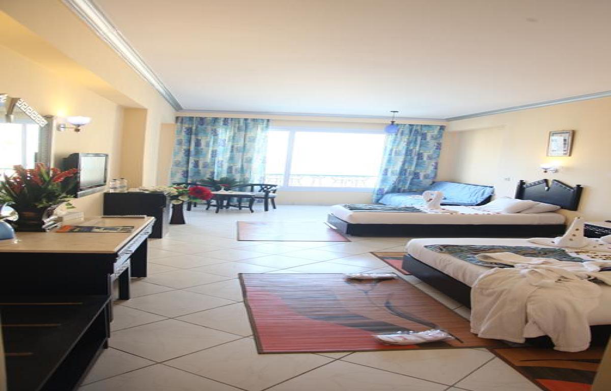 KING TUT AQUA PARK RESORT