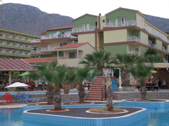 Hotel Eri Beach