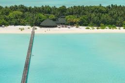 HOLIDAY ISLAND RESORT & SPA