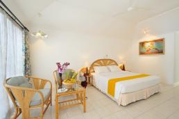 HOLIDAY ISLAND RESORT & SPA