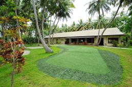 HOLIDAY ISLAND RESORT & SPA