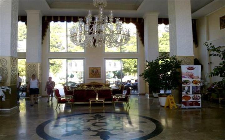 Grand Miramor
