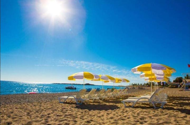 Gardenia Beach Hotel