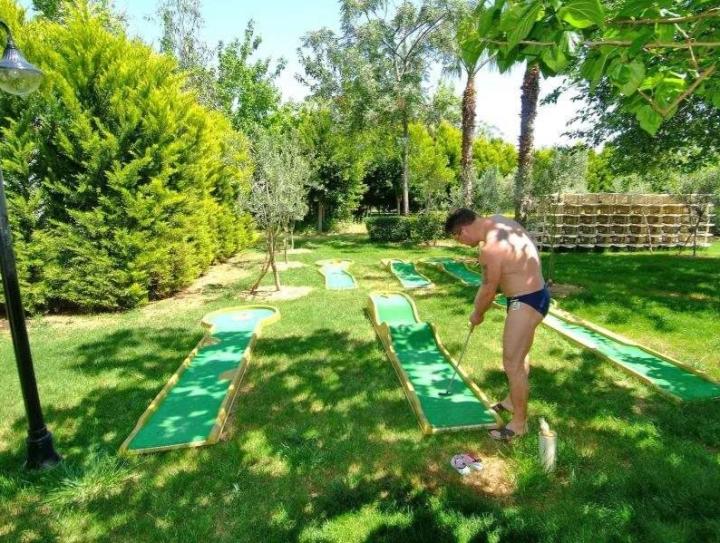 Gardenia Beach Hotel