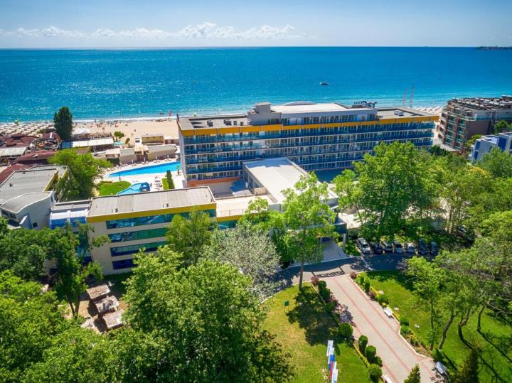 Hotel Glarus Beach