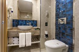 Karmir Resort Hotel