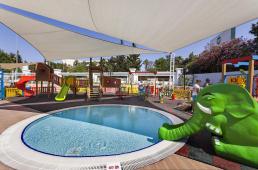 Karmir Resort Hotel
