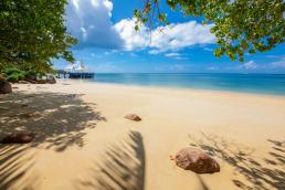 COCO DE MER HOTEL AND BLACK PARROT SUITES