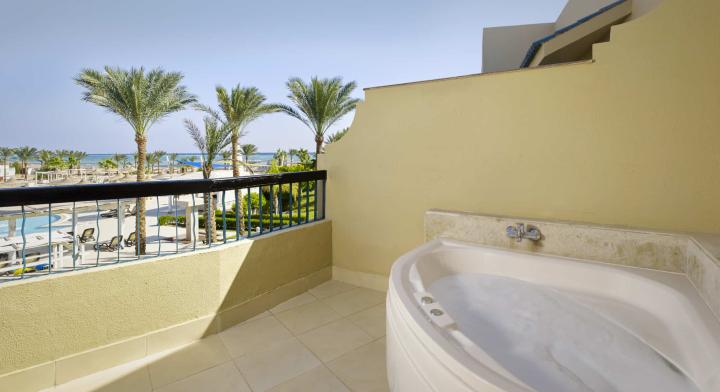 Hotel Coral sea holiday resort