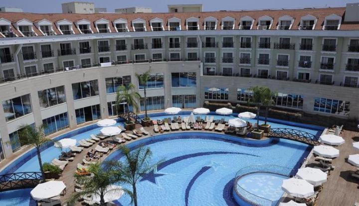 Meder Resort Hotel