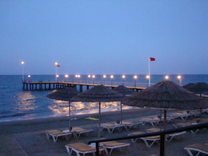 Hotel Champion Holiday Village