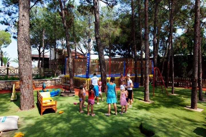 Hotel Champion Holiday Village