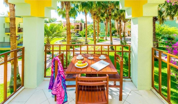 Hotel Von Resort Golden Coast