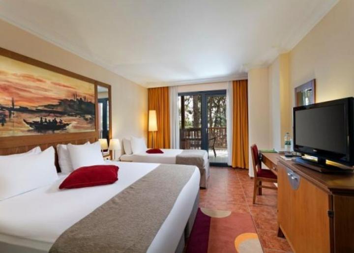 Seven Seas Hotel Life