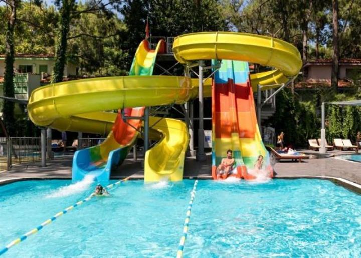 Seven Seas Hotel Life