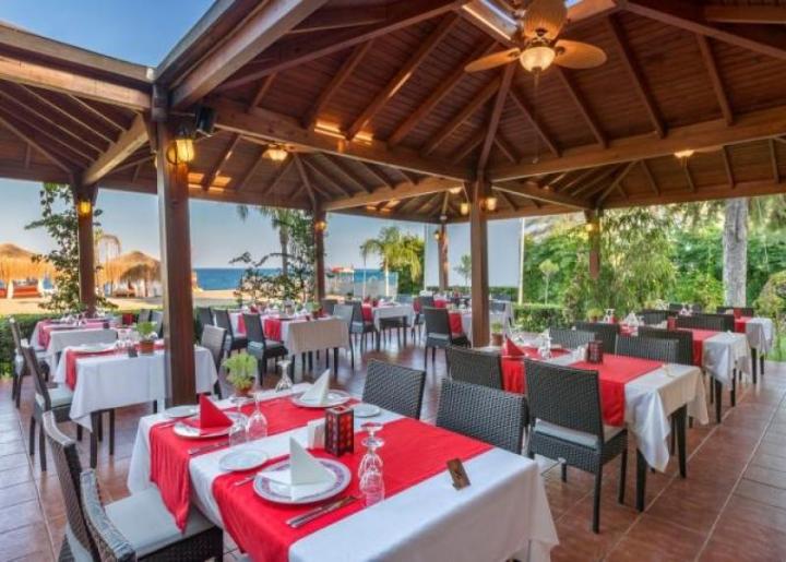 Seven Seas Hotel Life