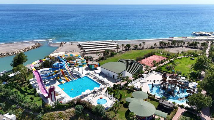 Raymar Resort & Aqua Hotel