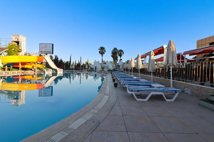 Throne Beach Resort