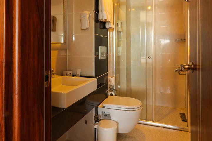 Throne Beach Resort