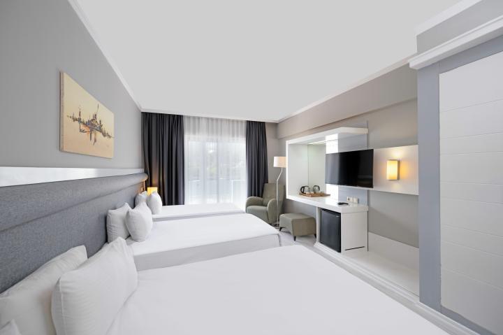 Dedeman Kemer Resort
