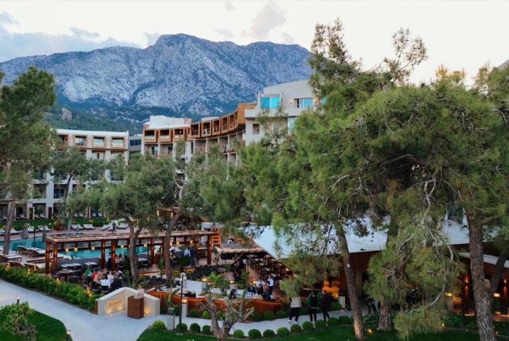 Rixos Sungate