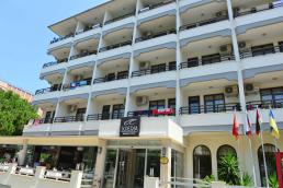 Kandelor Hotel
