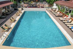 DG Rose Resort