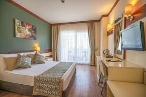 DG Rose Resort