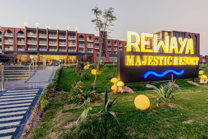 Hotel Rewaya Majestic Resort