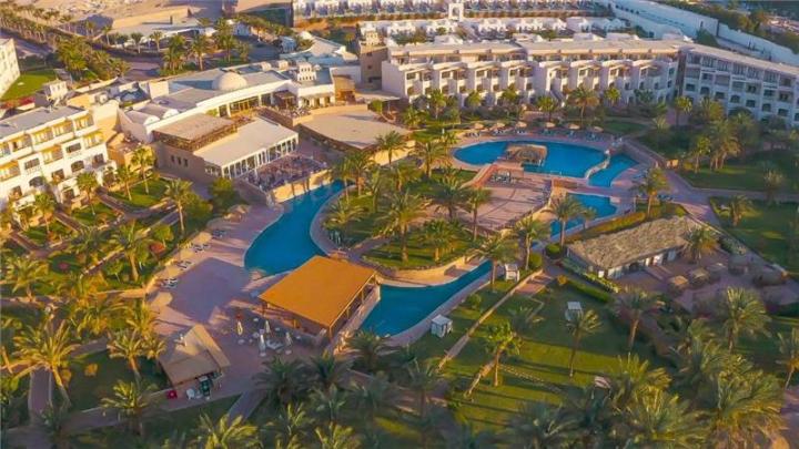 Fort Arabesque Beach Resort