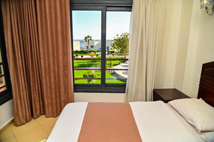 New Eagles Aqua Park Resort